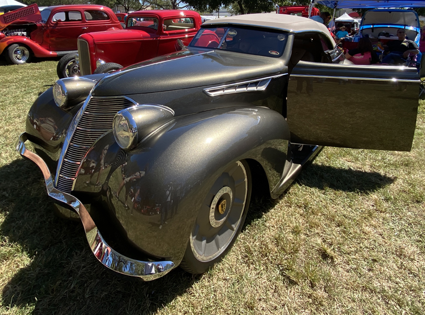 1939 OLDS.
